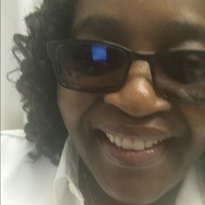 Meet your Posher, Yvonne